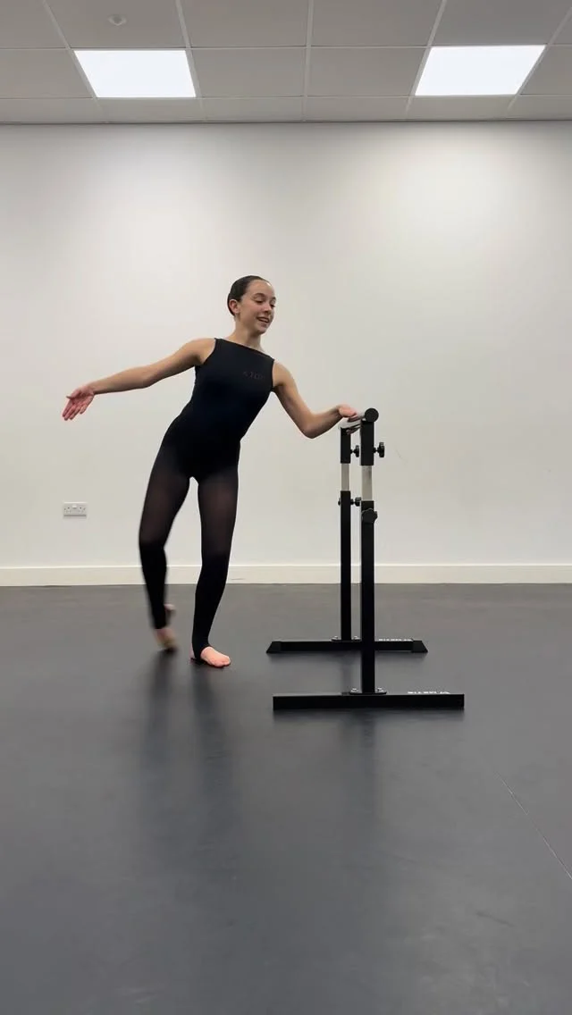 Legs for days💃🏽

- a quick Tech private for our oldest Margaglione sister tonight❗️